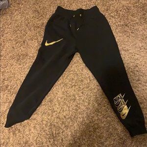 Nike joggers